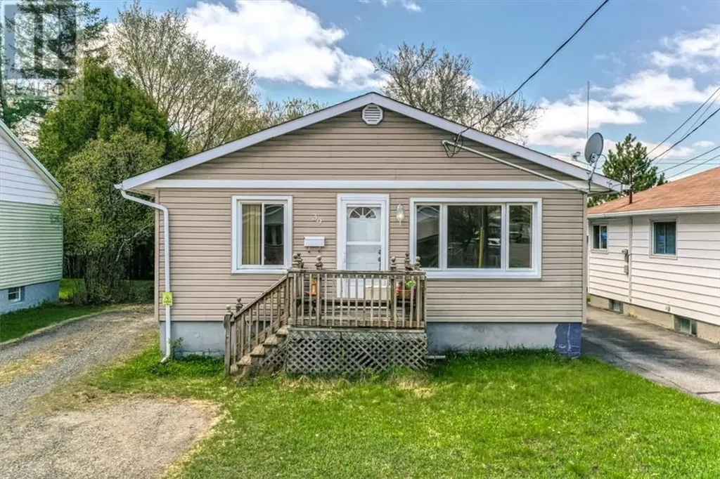 39 Oakwood Avenue Capreol ON P0M 1H0