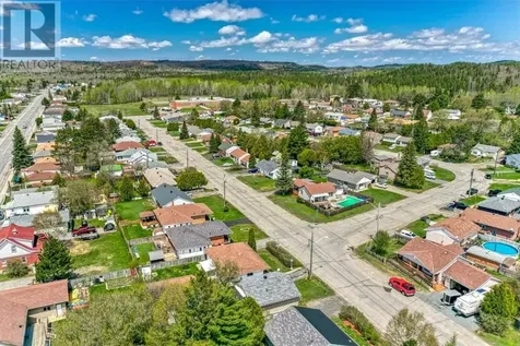 39 Oakwood Avenue Capreol ON P0M 1H0