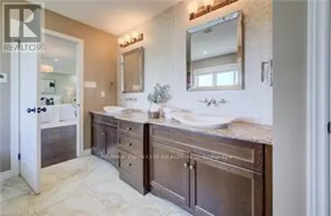 264 Evens Pond Crescent Kitchener ON N2R 0B8