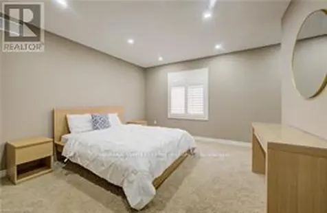 264 Evens Pond Crescent Kitchener ON N2R 0B8