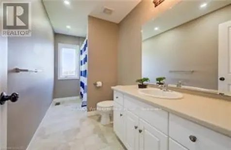 264 Evens Pond Crescent Kitchener ON N2R 0B8