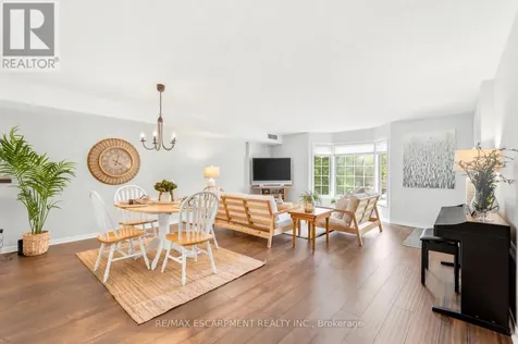 216 Plains Road West Burlington (bayview) ON L7T 4M3