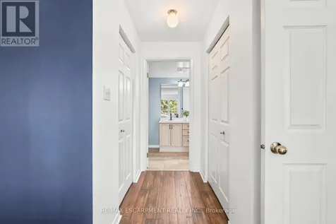 216 Plains Road West Burlington (bayview) ON L7T 4M3