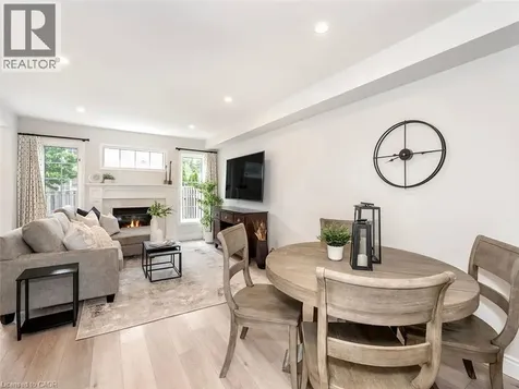 2448 Wooden Hill Circle Oakville ON L6M 4E3