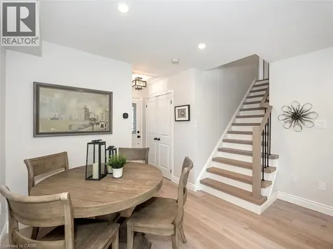 2448 Wooden Hill Circle Oakville ON L6M 4E3