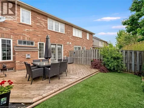 2448 Wooden Hill Circle Oakville ON L6M 4E3