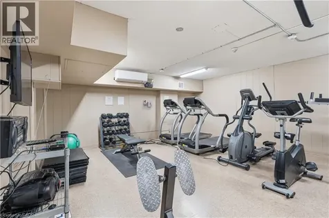 975 Warwick Court Burlington ON L7T 3Z7