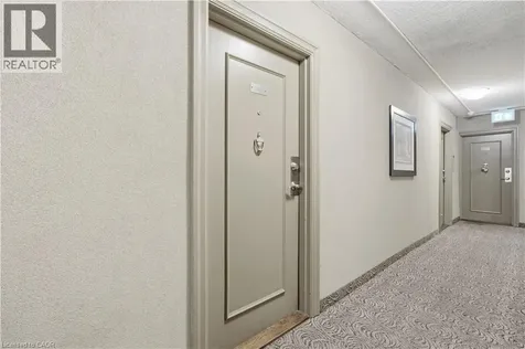 975 Warwick Court Burlington ON L7T 3Z7