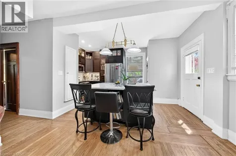 40 Fairleigh Crescent Hamilton ON L8M 2K9