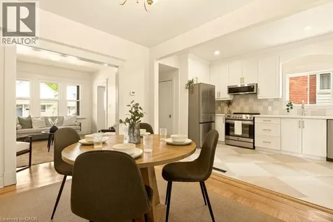 106 Grosvenor Avenue North Hamilton ON L8L 7S6
