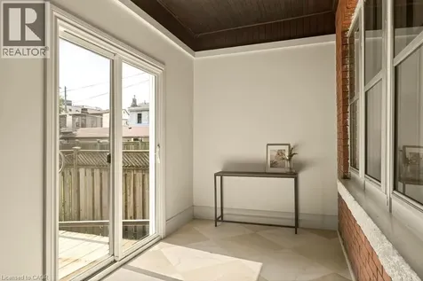 106 Grosvenor Avenue North Hamilton ON L8L 7S6