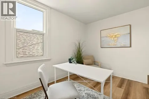 106 Grosvenor Avenue North Hamilton ON L8L 7S6