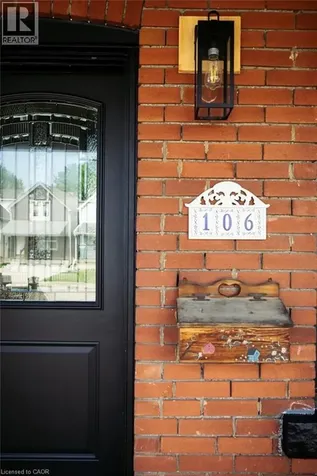 106 Grosvenor Avenue North Hamilton ON L8L 7S6