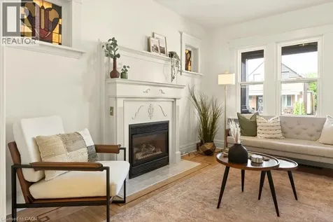 106 Grosvenor Avenue North Hamilton ON L8L 7S6