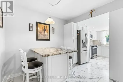 30 Rowe Drive Ottawa ON K2L 3Y3