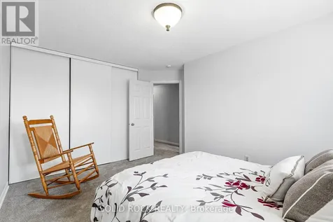 30 Rowe Drive Ottawa ON K2L 3Y3