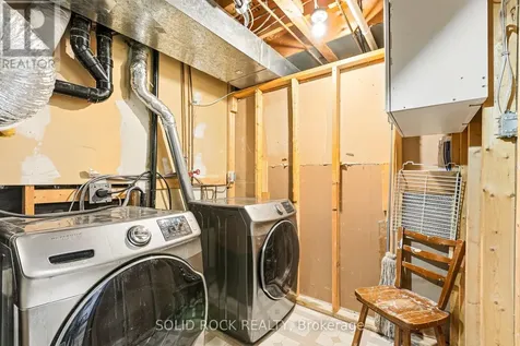 30 Rowe Drive Ottawa ON K2L 3Y3