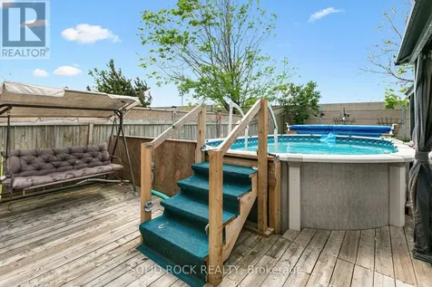 30 Rowe Drive Ottawa ON K2L 3Y3