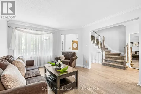 30 Rowe Drive Ottawa ON K2L 3Y3
