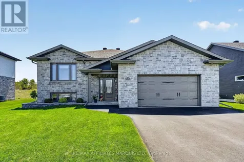 2140 Burke Avenue Cornwall ON K6H 5B4