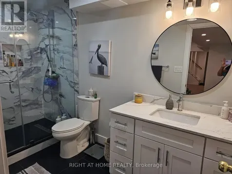 33 Country Heights Drive Richmond Hill ON L4E 3M8