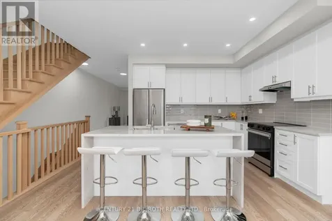 89 Lightfoot Drive Orillia ON L3V 7L8