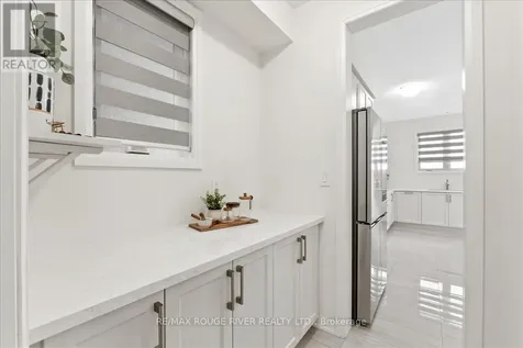 39 Armilia Place Whitby ON L1P 0P8