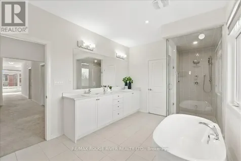 39 Armilia Place Whitby ON L1P 0P8