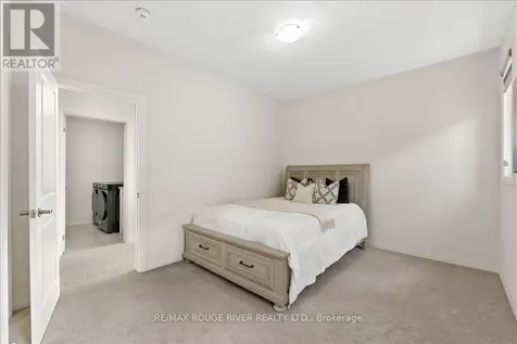 39 Armilia Place Whitby ON L1P 0P8