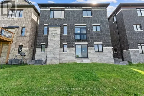 39 Armilia Place Whitby ON L1P 0P8