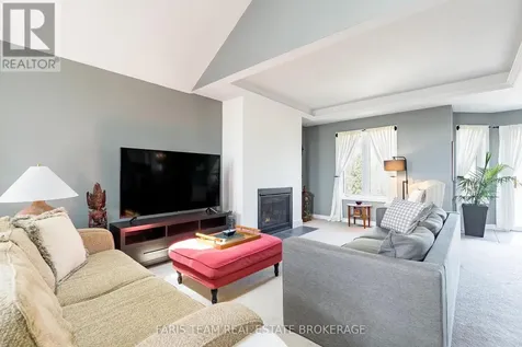 616 Glen Cedar Crescent Innisfil ON L9S 2J4