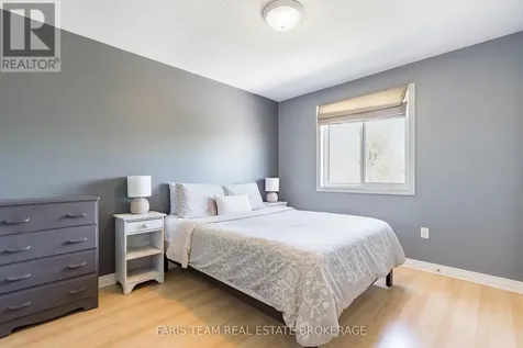 616 Glen Cedar Crescent Innisfil ON L9S 2J4