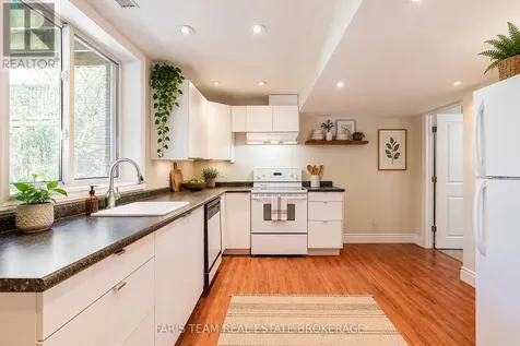 616 Glen Cedar Crescent Innisfil ON L9S 2J4