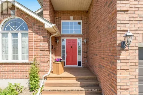 616 Glen Cedar Crescent Innisfil ON L9S 2J4