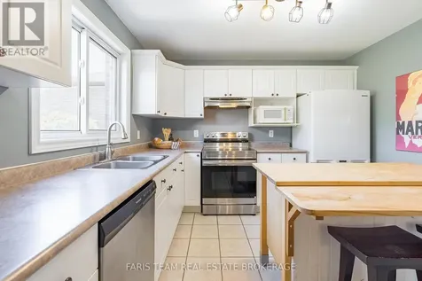 616 Glen Cedar Crescent Innisfil ON L9S 2J4