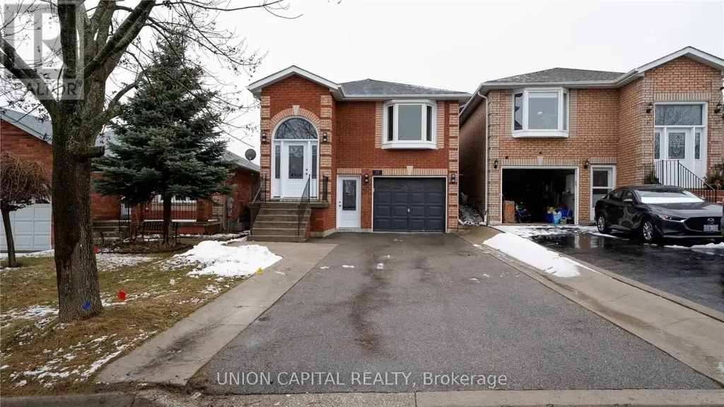 37 Roughley Street Bradford West Gwillimbury (bradford) ON L3Z 3B3