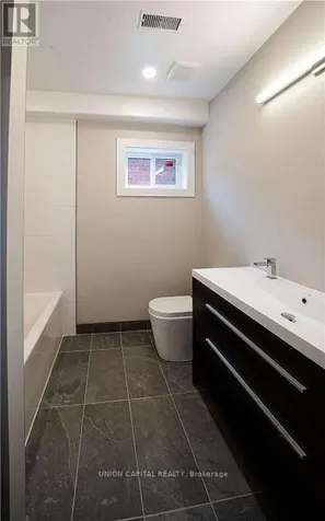 37 Roughley Street Bradford West Gwillimbury (bradford) ON L3Z 3B3