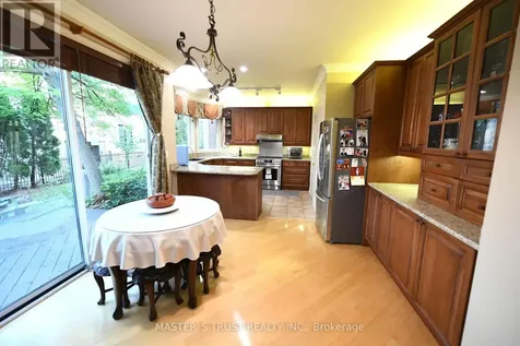 24 Majestic Drive Markham (berczy) ON L6C 2B1