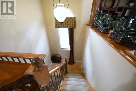 24 Majestic Drive Markham (berczy) ON L6C 2B1