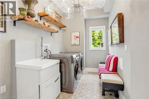 149 Miller Drive Ancaster ON L9G 4W2