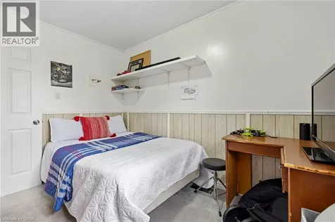 9 Cleveland Place Stoney Creek ON L8J 1M9