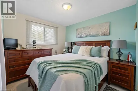 9 Cleveland Place Stoney Creek ON L8J 1M9