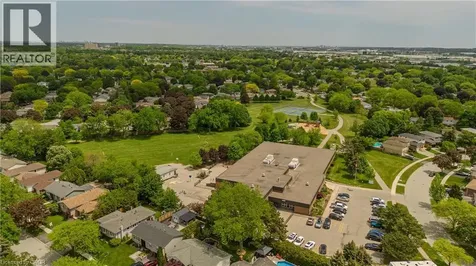 3125 Michael Crescent Burlington ON L7M 1V3