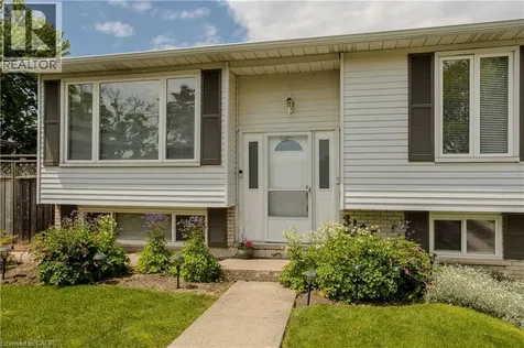 3125 Michael Crescent Burlington ON L7M 1V3