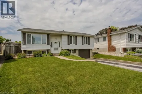 3125 Michael Crescent Burlington ON L7M 1V3