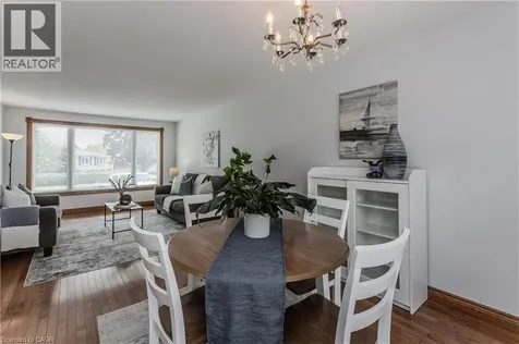 3125 Michael Crescent Burlington ON L7M 1V3