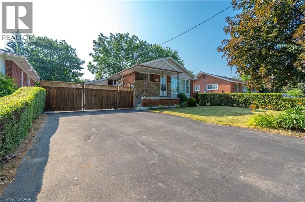 107 West 33rd Street Hamilton ON L9C 5H9
