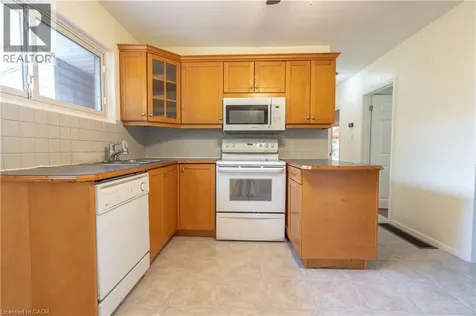 107 West 33rd Street Hamilton ON L9C 5H9