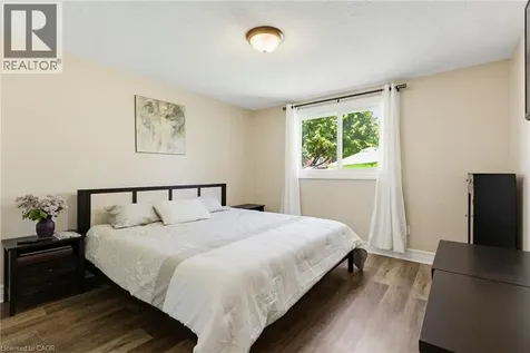 181 Bellingham Drive Hamilton ON L8V 4M7