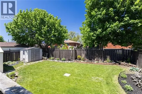 181 Bellingham Drive Hamilton ON L8V 4M7